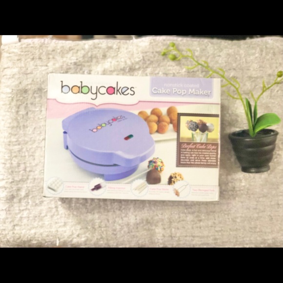 New with tags BABYCAKES CAKE POP MAKER NONSTICK - Picture 2 of 9